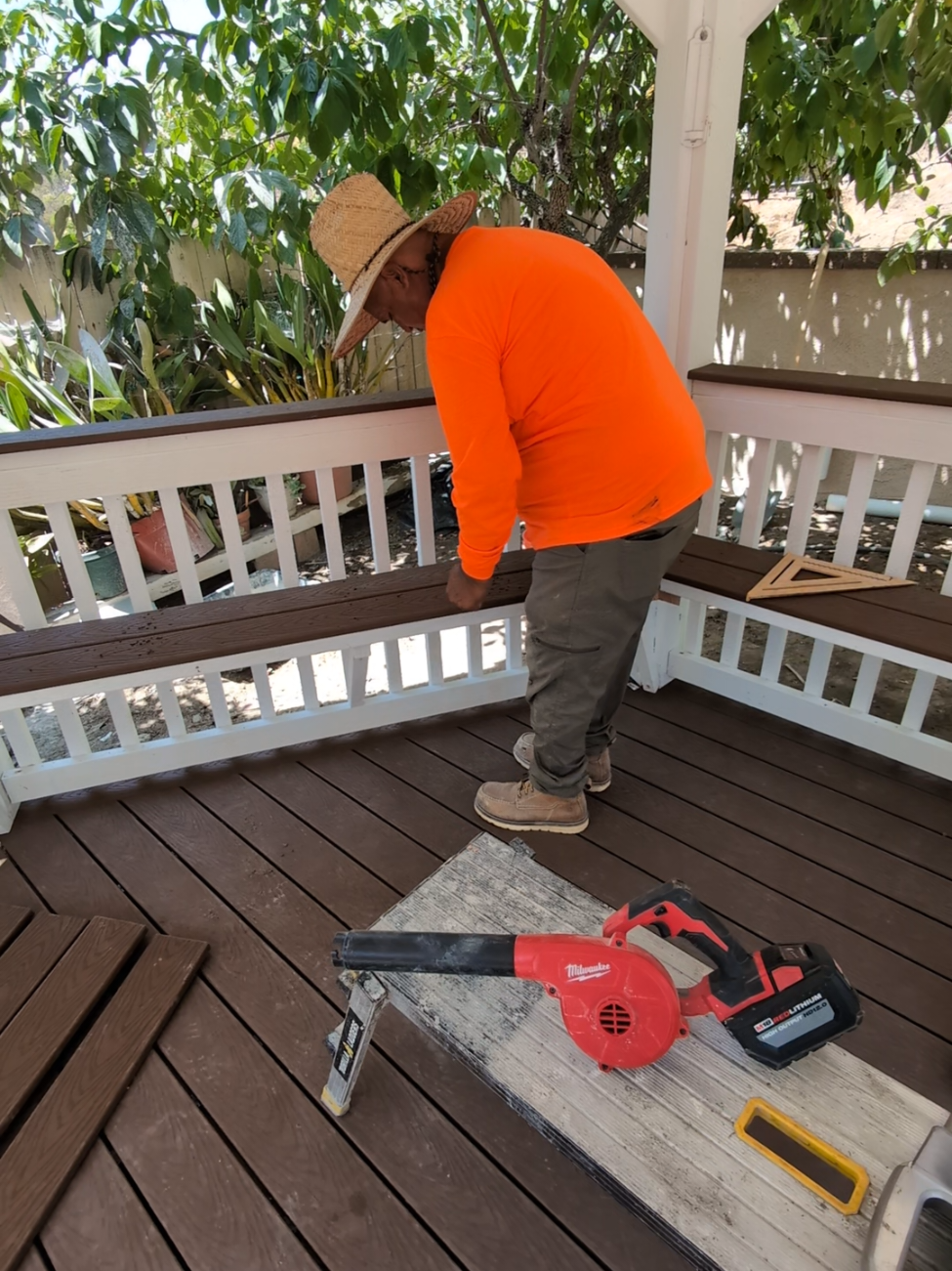Custom Composite Gazebo Bench Seating & Two-Tone Railing Installation in San Diego (2026 Decking Guide)