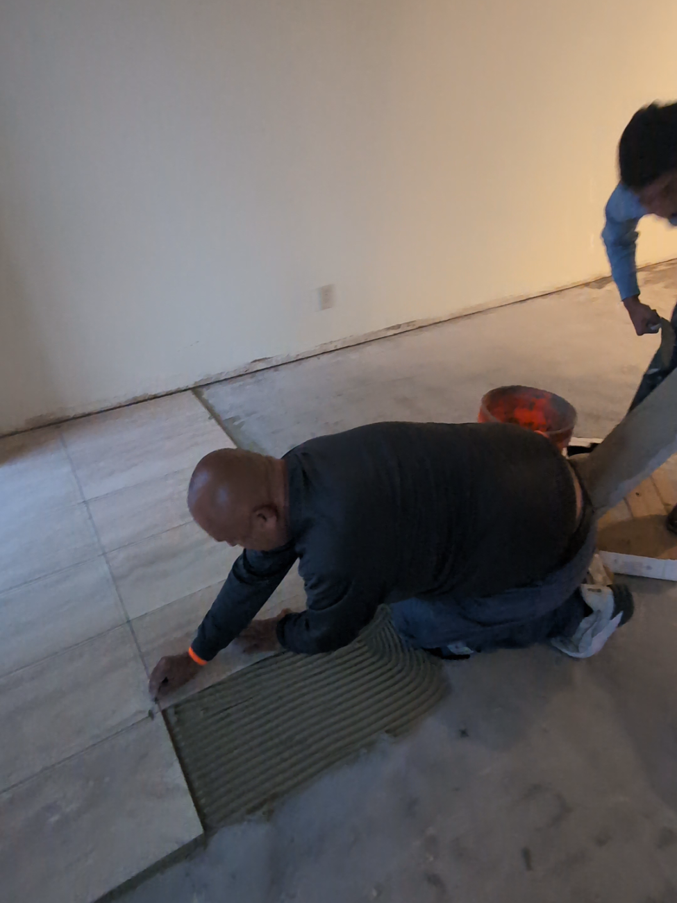 Large-Format Porcelain Tile Flooring Installation in San Diego: Zero-Lippage Precision