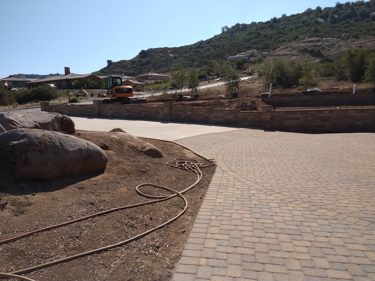 Hardscape Project vinyl plank flooring installed in San Diego home by Hardscape Flow
