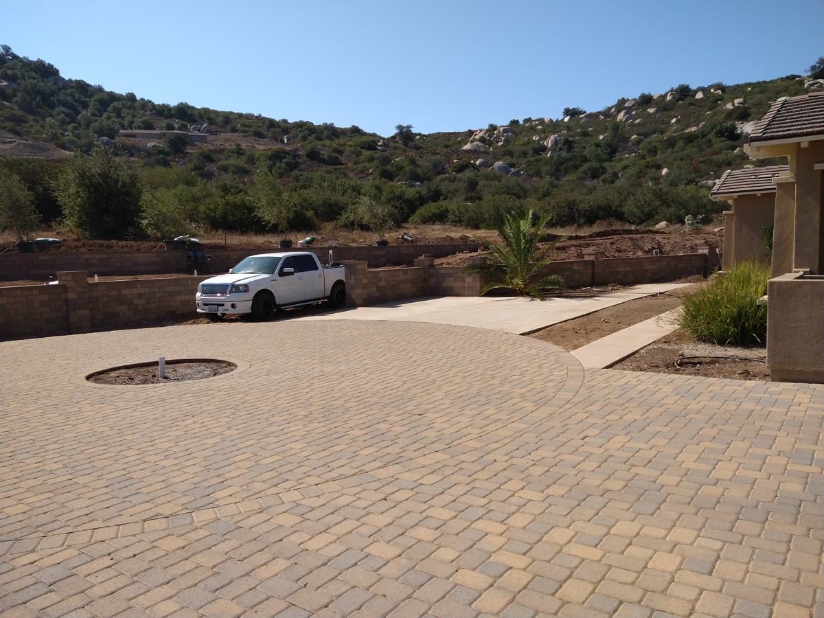 Hardscape Project vinyl plank flooring installed in San Diego home by Hardscape Flow