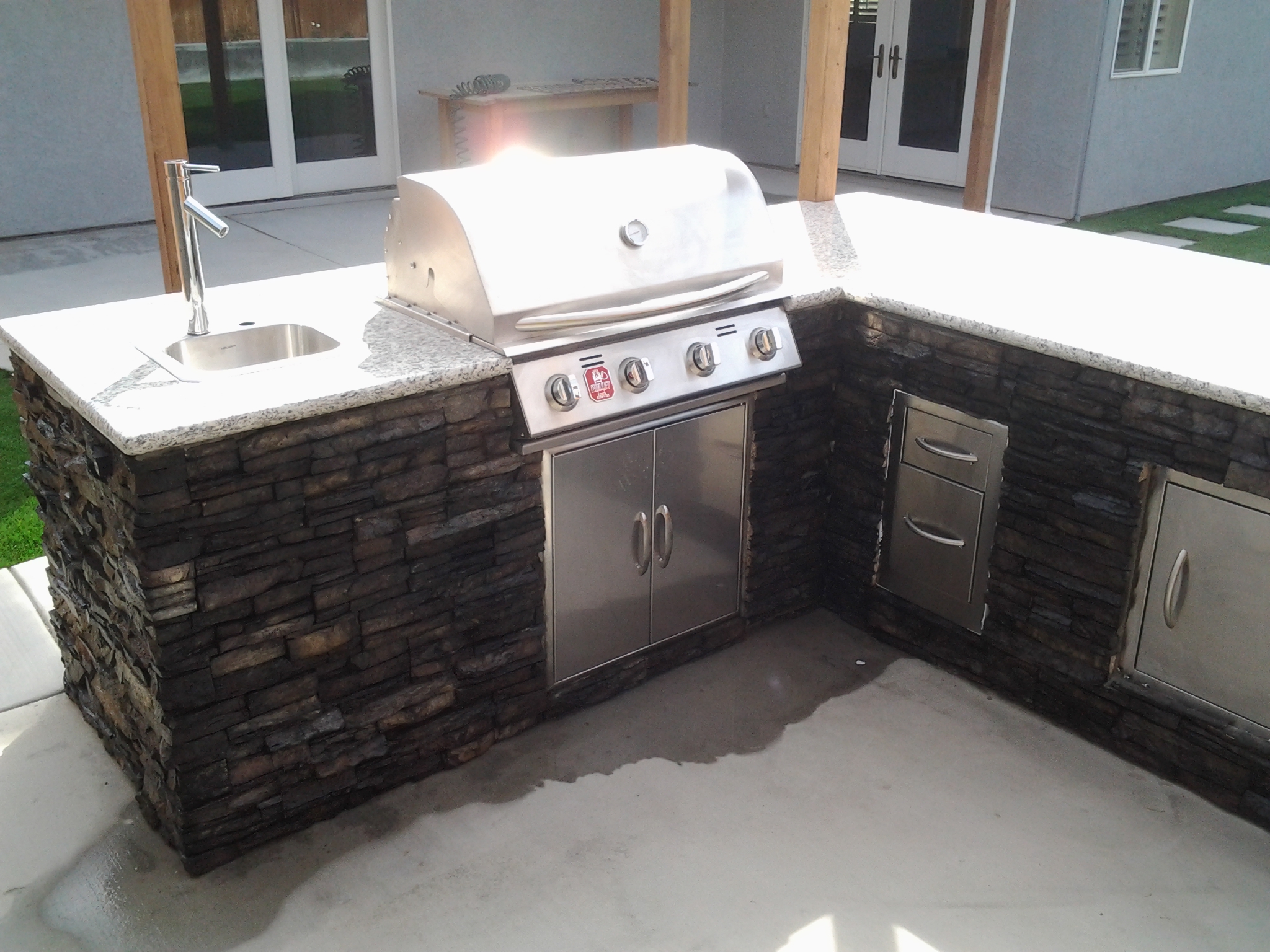 Hardscape Project vinyl plank flooring installed in San Diego home by Hardscape Flow