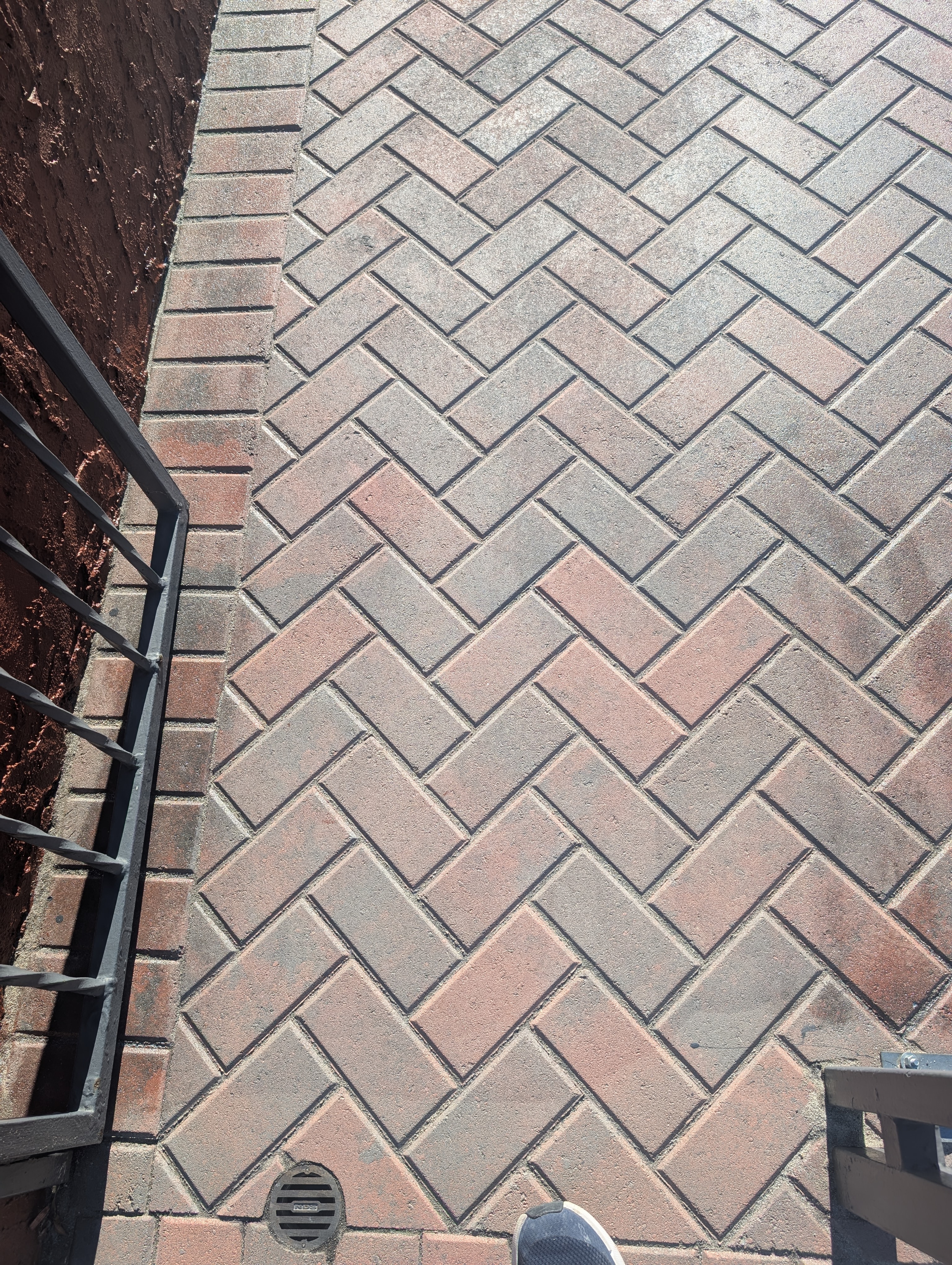 Hardscape Project vinyl plank flooring installed in San Diego home by Hardscape Flow